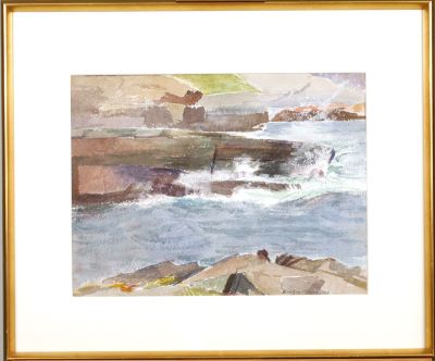 Brim við klettaströnd