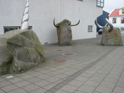 Einhyrningur, Tvíhyrningar