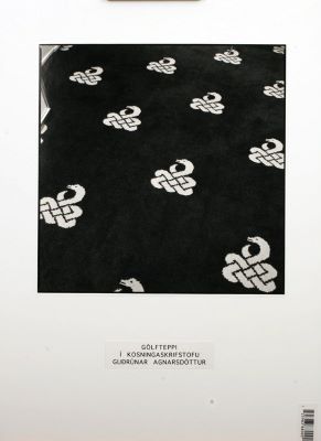 Gólfteppi í kosningaskrifstofu Guðrúnar Agnarsdóttur