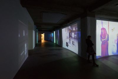 Skipbrot úr framtíðinni / sjónvarp úr fortíðinni