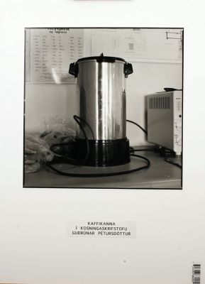 Kaffikanna á kosningaskrifstofu Guðrúnar Pétursdóttur