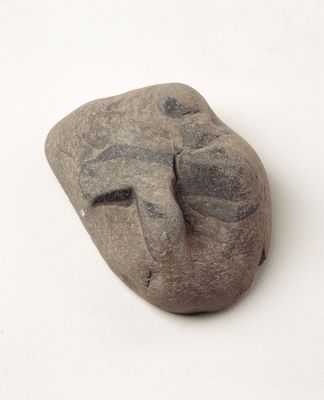 Nafnlaust (Slípaður steinn)